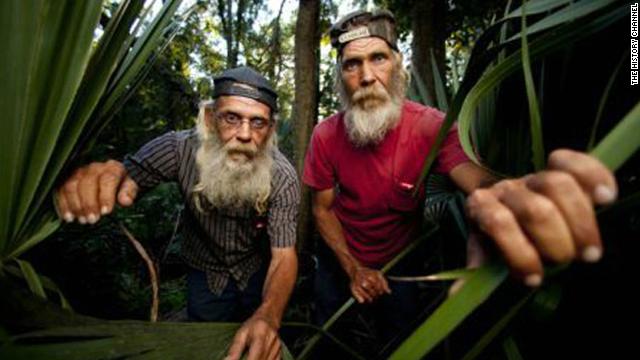 "Swamp People" star Mitchell Guist, right, died in Louisiana in May 2012. He was working to build a houseboat when he appeared to have a seizure and fell backward in his boat, <a href='http://ift.tt/1pylF1A' target='_blank'>said Assumption Parish Sheriff Mike Waguespack.</a> Another person, who did not want to be identified, performed CPR and called 911.