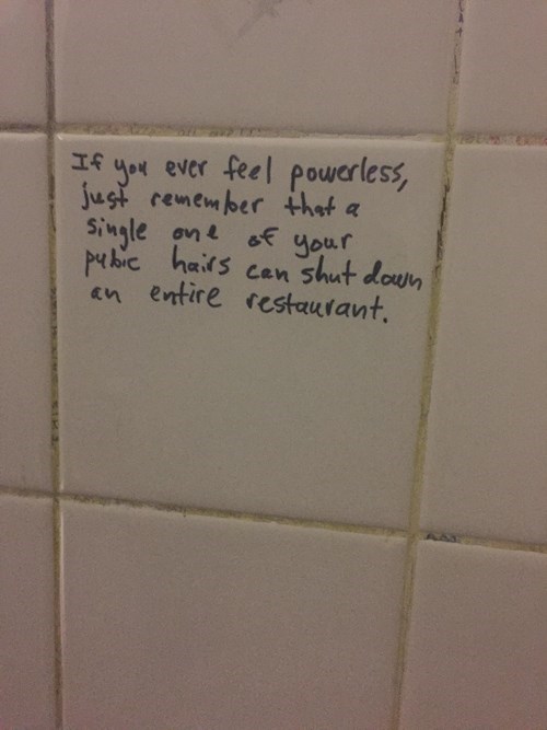 funny-win-pic-bathroom-graffiti