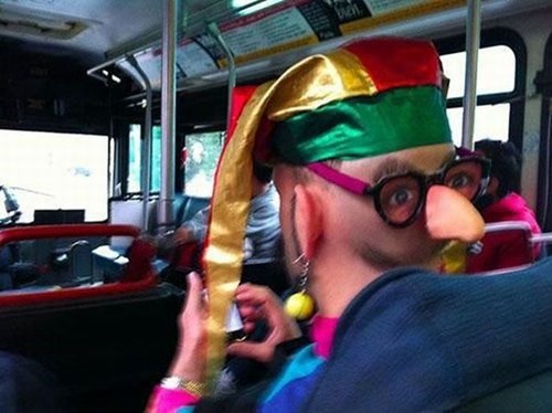 funny-fashion-pic-bus-face