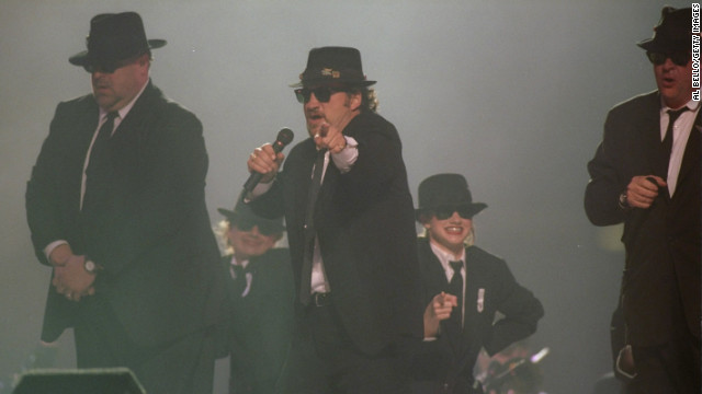 In 1997, Dan Aykroyd, John Goodman and Jim Belushi performed as The Blues Brothers. The men looked like they were having a blast, but it was still one of the weakest halftime shows to date.
