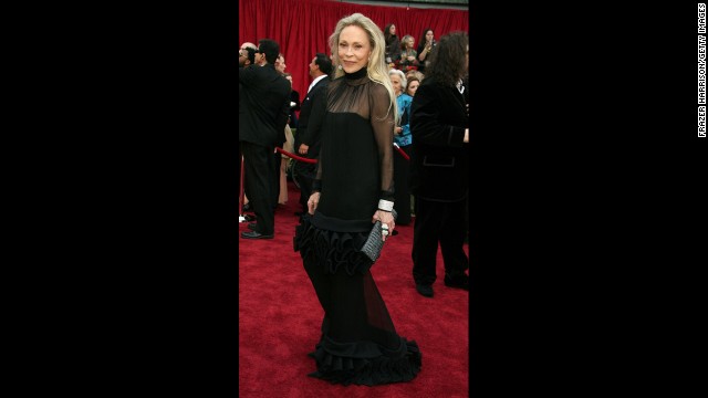 Faye Dunaway's 2007 Oscars dress was so out there -- crazy tailoring, oddly placed ruffles reminiscent of a clown's collar -- that we're going to applaud her for even having the guts to wear it. 