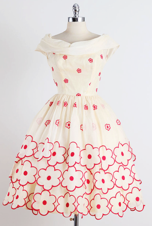 1950s Floral Embroidered Organza Dress (via)