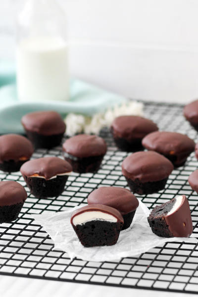 Peppermint Patty Brownie Bites Image