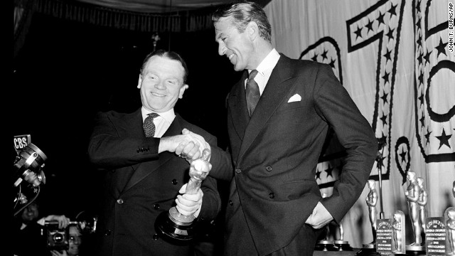 Gary Cooper, right, congratulates James Cagney for his best actor win in "Yankee Doodle Dandy" at the Oscar ceremony held in 1943. Cooper, also a nominee for "The Pride of the Yankees," didn't seem to hold a grudge against Cagney. 