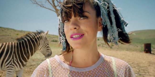 Watch Lily Allen's Video for "Air Balloon"