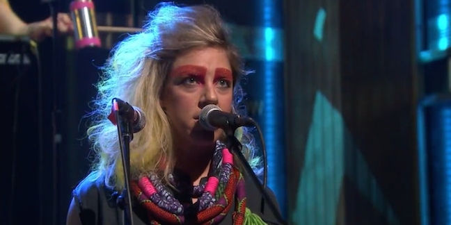 tUnE-yArDs Perform "Water Fountain" on "The Tonight Show"