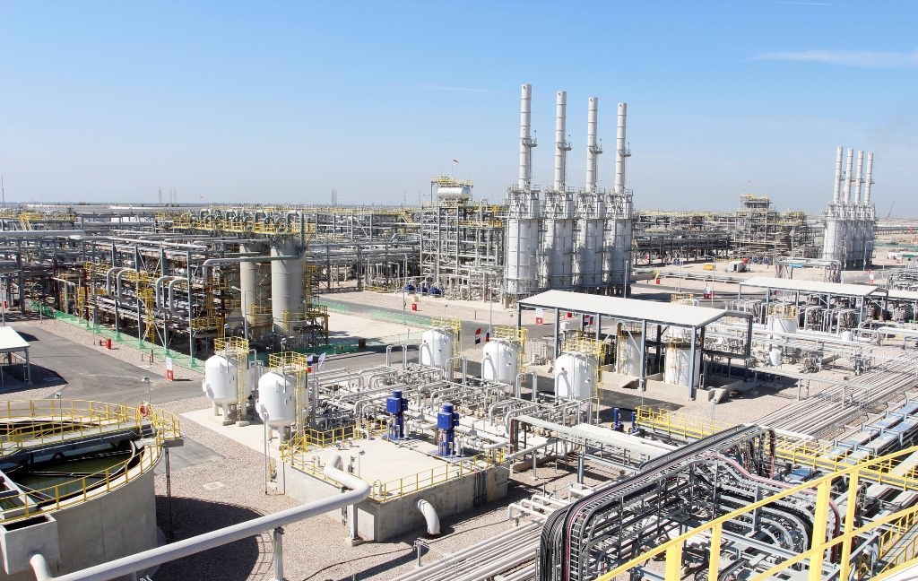 Oil Futures Jump 4% on Iraq Supply Concerns
