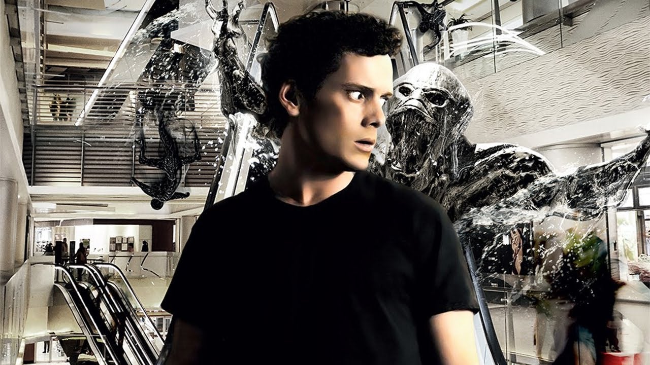 Odd Thomas is the type of feel-good horror movie they made in the 80s