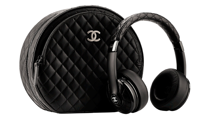 Объект желания: кожаные наушники Chanel x Monster FW 2014