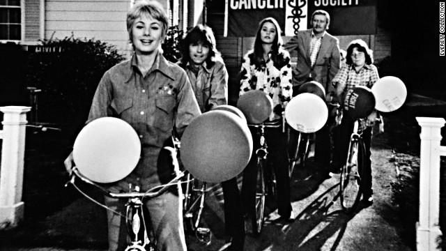 A mother that was also the literal leader of the band? That was the case on "The Partridge Family" in which Shirley Partridge (Shirley Jones, left) sang with her children and drove the bus. Sure, maybe Keith (David Cassidy, second from left) sang lead, but we know who was really in charge. 