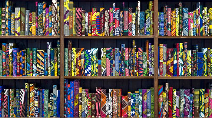 "Британская библиотека": 10 тысяч книг художника Йинки Шонибаре