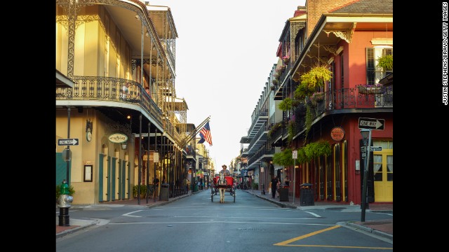 Culture-rich and burden-free, "the Big Easy" is a great place for a getaway weekend. Soak in the vibrant nightlife, delicious food and great music. 