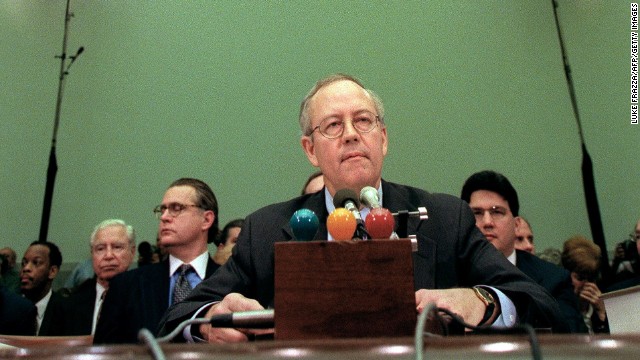 Starr testifies during Clinton's House impeachment hearings.