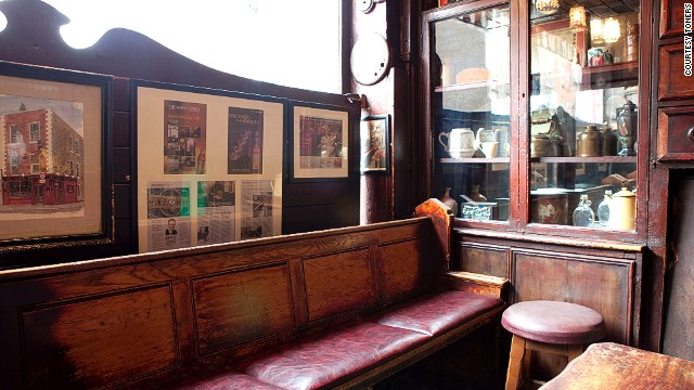 Toner's is the only pub poet W. B. Yeats ever visited. It was also a regular haunt of authors Patrick Kavanaugh and Bram Stoker.