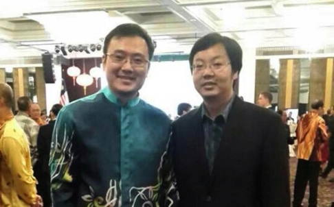 2 anh em Li Zhi (phải) và Li Peng