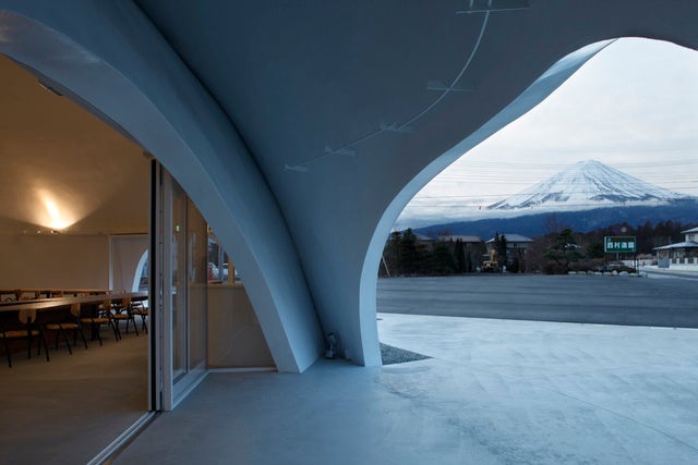 Dome Houses to Protect You from the Dark Future