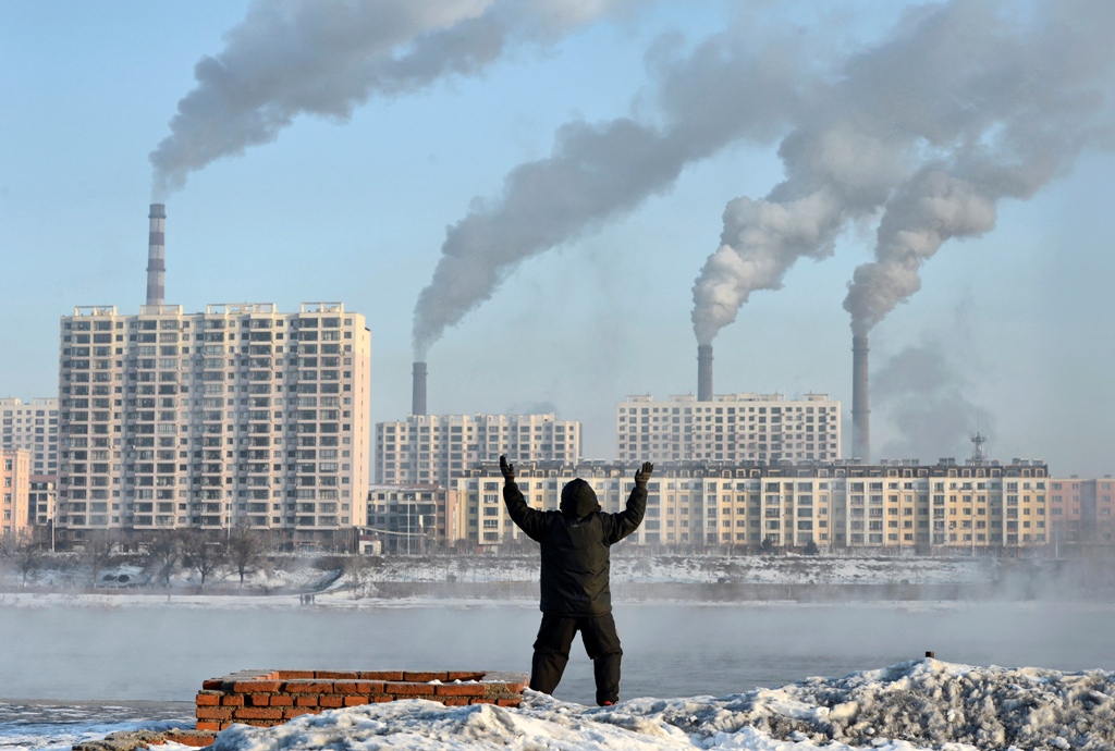 China Mulls Firm CO2 Cap: Government Official