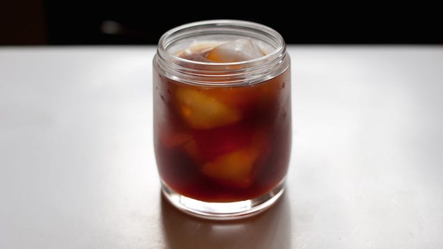 This Cheap, No-Mess Cold Brew System Offers a Hassle-Free Caffeine Fix