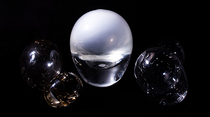 Инсталляция из стеклянных яиц от UUfie и Jeff Goodman Studio