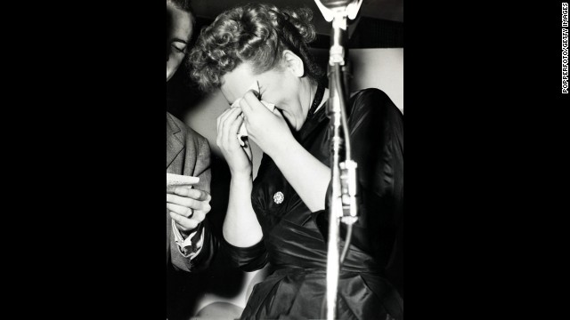 Judy Holliday bursts into tears in 1951 after winning the best actress Oscar for her performance in "Born Yesterday."