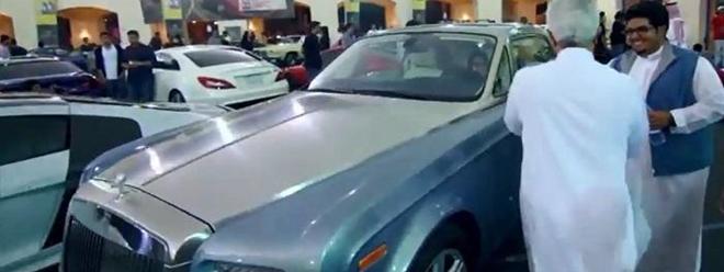 السيارات و القهوة بمدينة الخبر السعودية (فيديو)