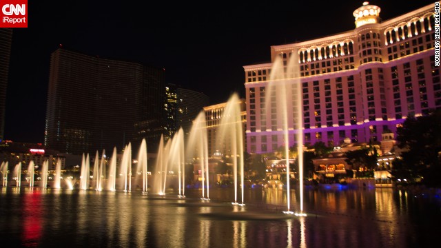 The dancing fountains at the Bellagio Hotel in Las Vegas are a free show well worth watching, says <a href='http://ift.tt/QETFcT'>Alex Egeland</a>. 
