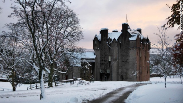 Crathes Castle dates to the 16th century and has ties to Scottish warrior-king Robert the Bruce. it also has its share of ghost stories. <!-- --> </br>