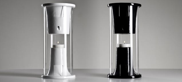 A Candle-Powered Speaker Keeps Playing Even When the Power's Out