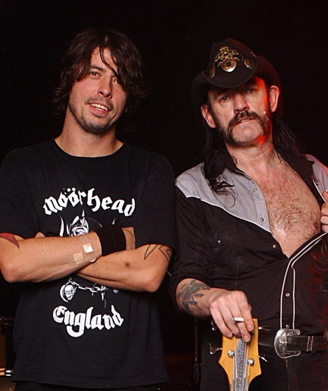 Dave Grohl gets ace of spades tattoo to honor Motorhead's Lemmy's recent death