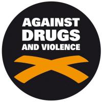 2schneidig engagiert sich „Against Drugs and Violence“