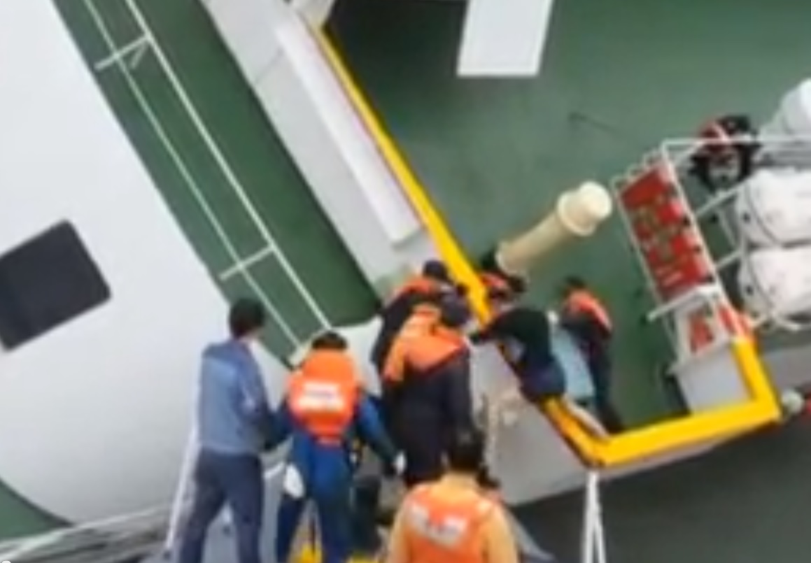 South Korean Ferry: Video Captures Captain Lee Joon Seok Abandoning Sinking Sewol
