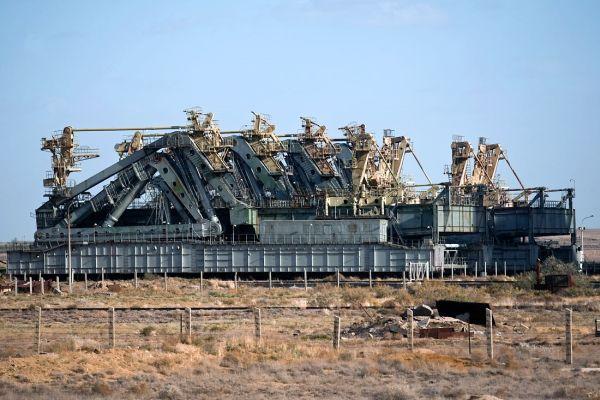 russian space shuttle transporter 6 Abandoned Mega Machines