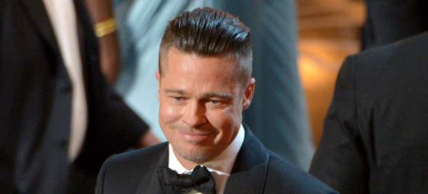 Brad Pitt gana un Oscar por 12 años de esclavitud