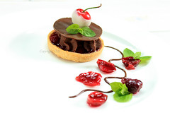 Tartlets with Sweet Cherry and Chocolate Mousse