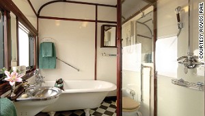 The Royal Suite features a Victorian bath.