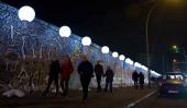 Trazado palpable. “Frontera Luminosa” es obra de dos artistas berlineses. Se extiende a lo largo de 12 kilómetros de la capital alemana (AP)