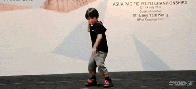 This little kid is better at yo-yo than I am at anything
