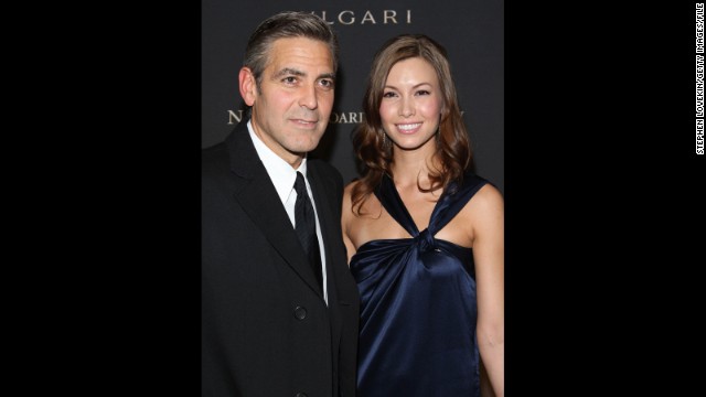 <strong>Sarah Larson</strong>: Clooney and Sarah Larson started dating in 2007, but the romance was comparatively short-lived. Although their affair <a href='http://ift.tt/1qWfQsU' target='_blank'>survived a motorcycle accident</a> and a walk down the red carpet at the 2008 Academy Awards -- Larson being the first lady love of Clooney's to do so -- their relationship ended that May. 