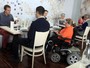 Restaurante na Hungria emprega funcionários deficientes