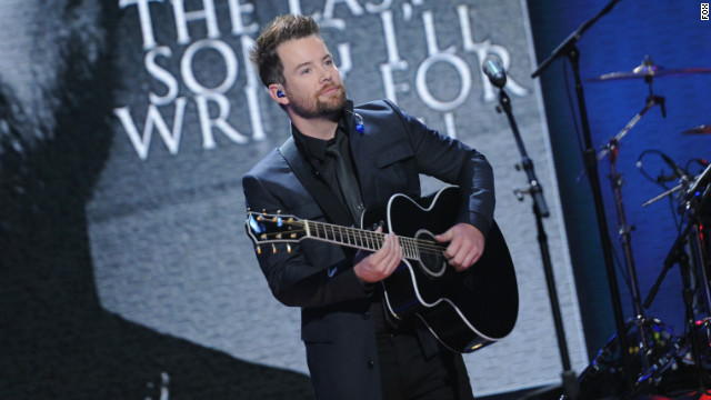 David Cook rocked a win in a close competition with Archuleta on season 7. The same year, he released "David Cook," which has been certified platinum. Cook parted ways with RCA Records in 2012. In 2013, he performed a new single on "Idol," "Laying Me Low," which debuted on the charts with 14,000 sales, <a href='http://ift.tt/1rWWFg9' target='_blank'>USA Today reported</a>.