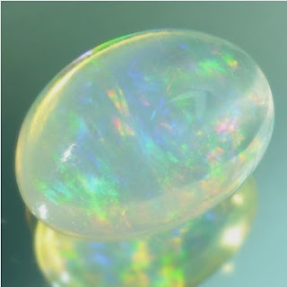 Kode : [LP332] Gemstone : Natural Opal Kalimaya Color : White
