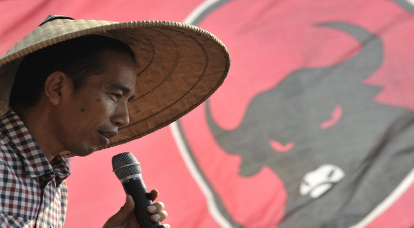 Dikritik, Jokowi Harusnya Legowo