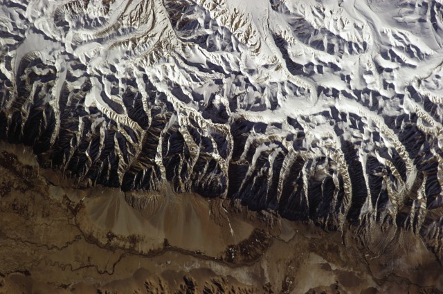 The Himalaya Mountains. Photo: Chris Hadfield/NASA 
