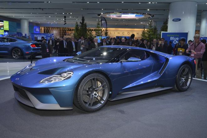 The newly unveiled Ford GT supercar is a carbon fiber, wind-slicing, mid-engined wonder beast.