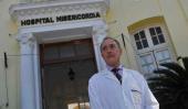 Ángel Mínguez. “Lo ideal es consultar antes en Medicina del Viajero en el Misericordia” (La Voz/Sergio Cejas). 