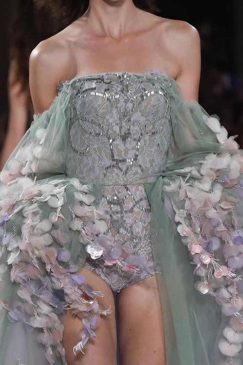 Details from Valentin Yudashkin Spring 2015. Paris Fashion...
