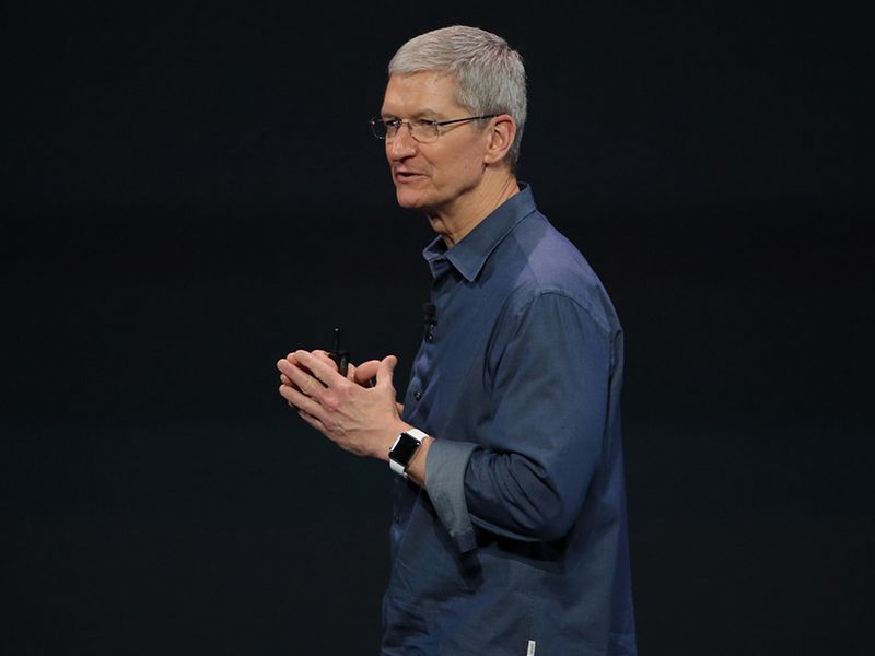 Tim Cook extends Thanksgiving vacation after record-breaking September