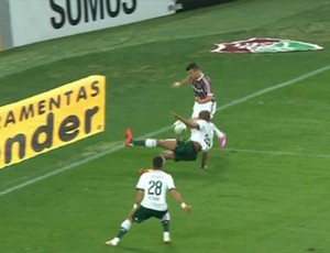 Pênalti Fluminense x Palmeiras (Foto: Reprodução)