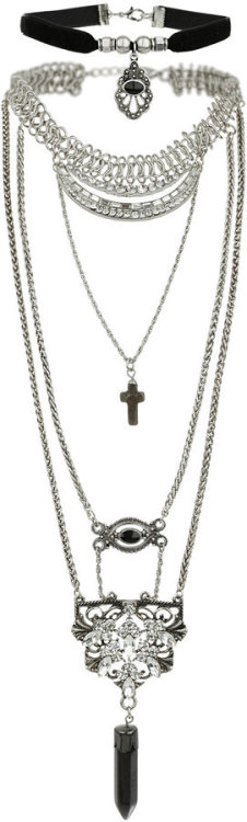 Velvet choker and charm necklace set by Topshop...
