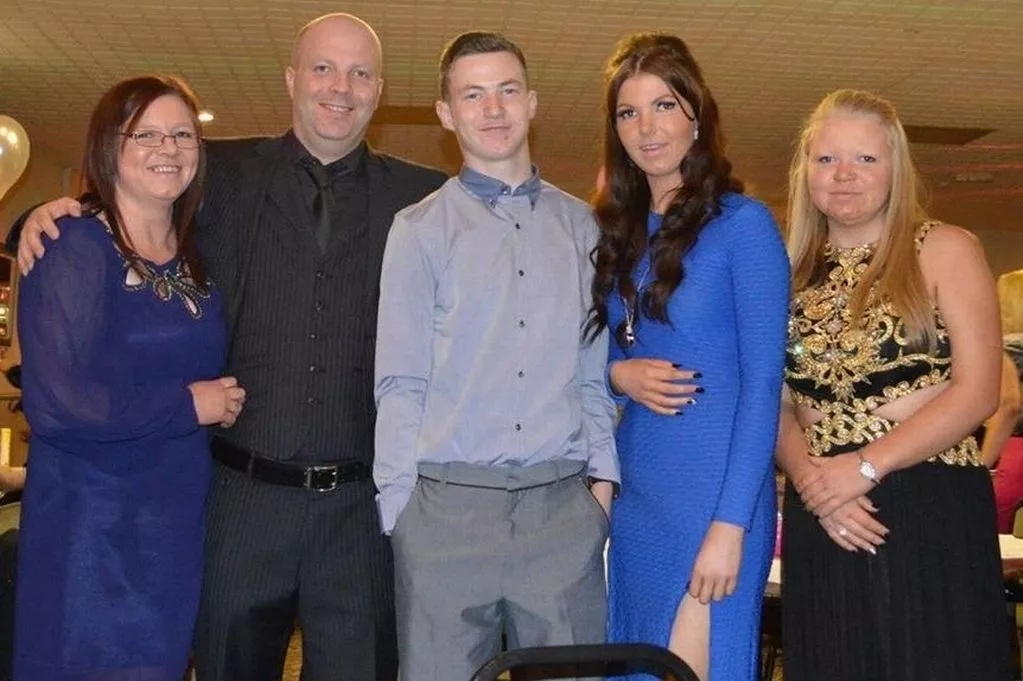 Lisa Corfield and Andrew Corfield and their children Owen, Alice and Amy (left to right)